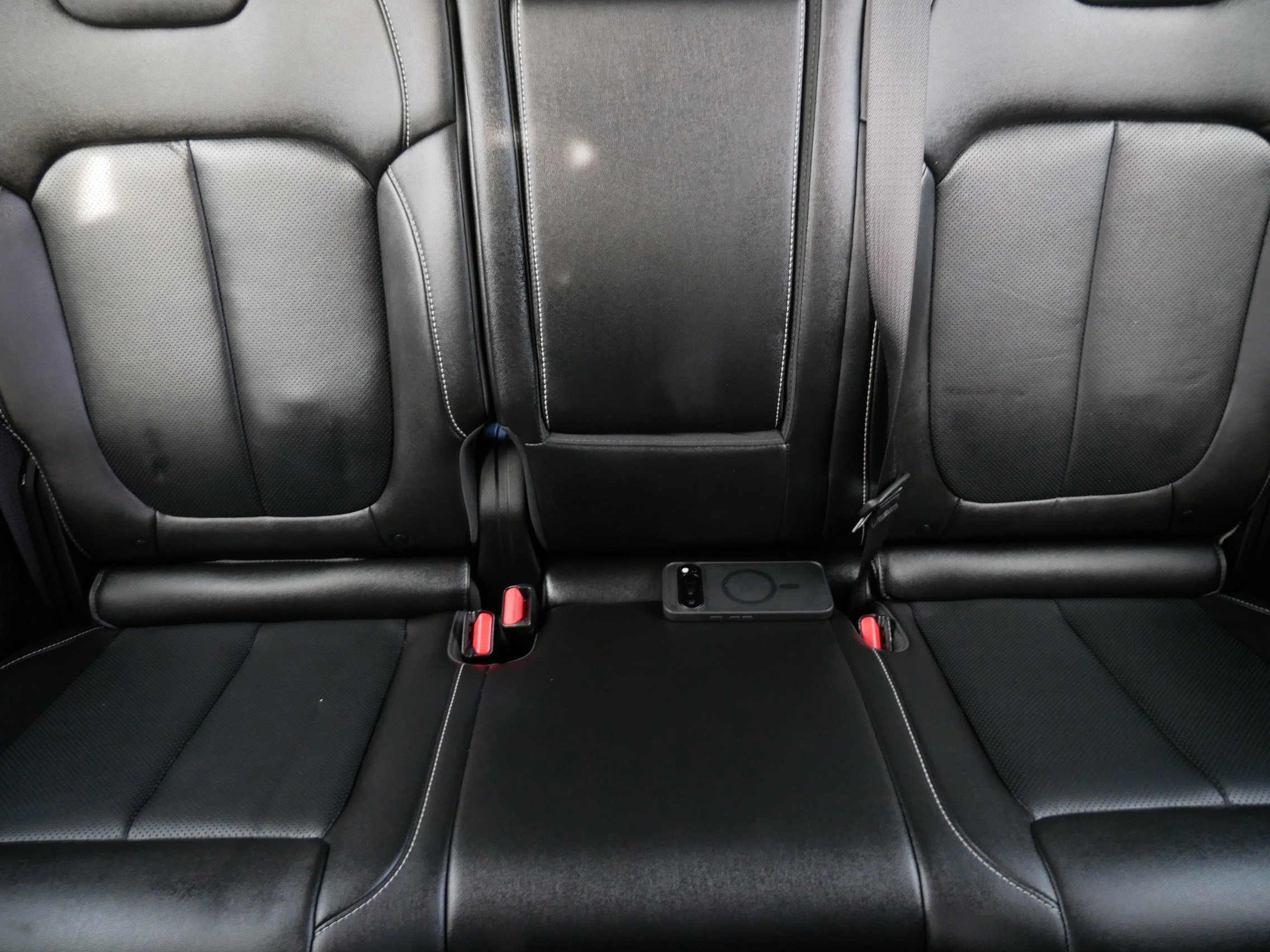 Certified 2023 Jeep Grand Cherokee Limited w/ Luxury Tech Group II image 13