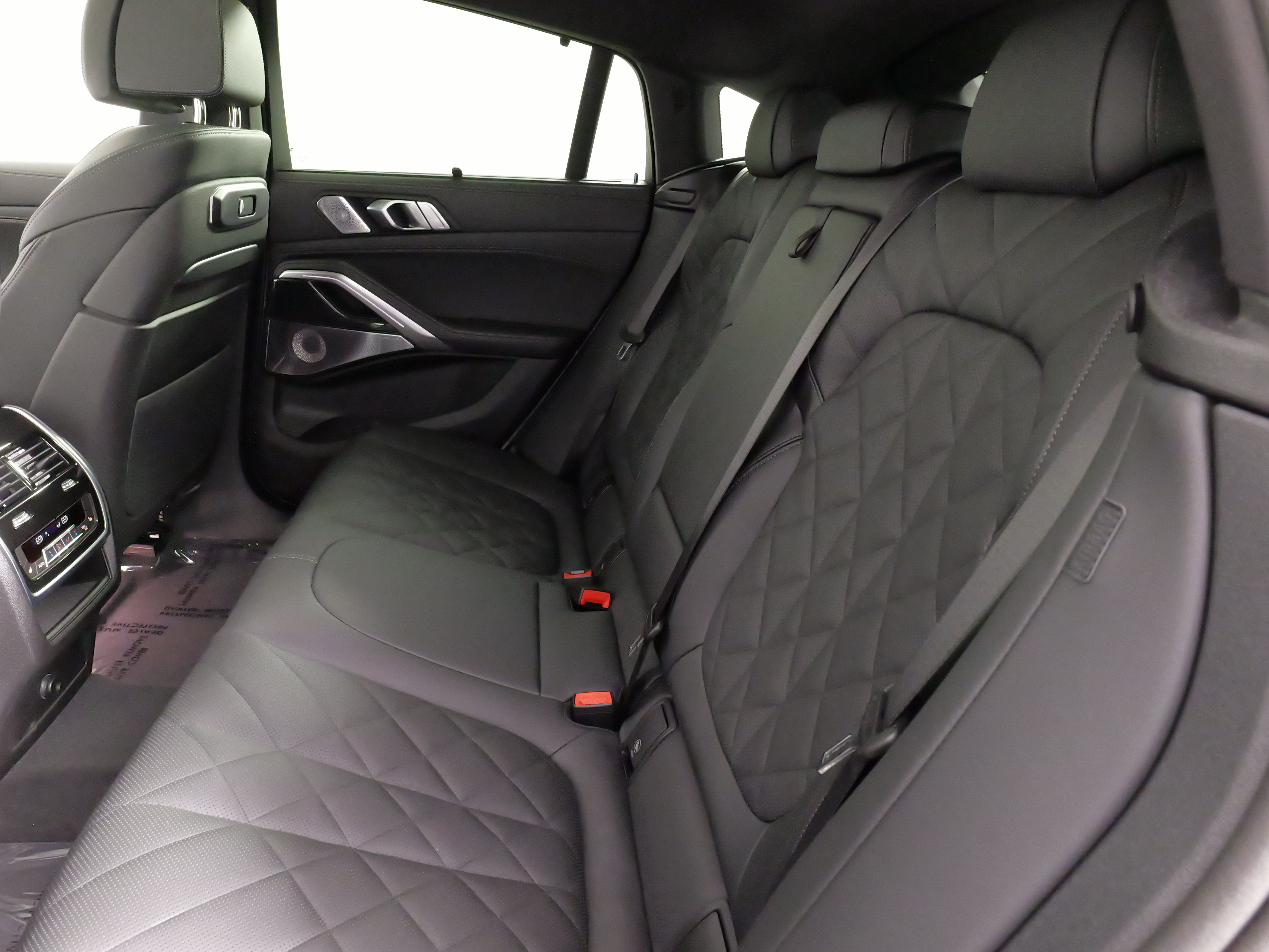 Used 2026 BMW X6 M60i w/ Executive Package AWD/4WD image 40
