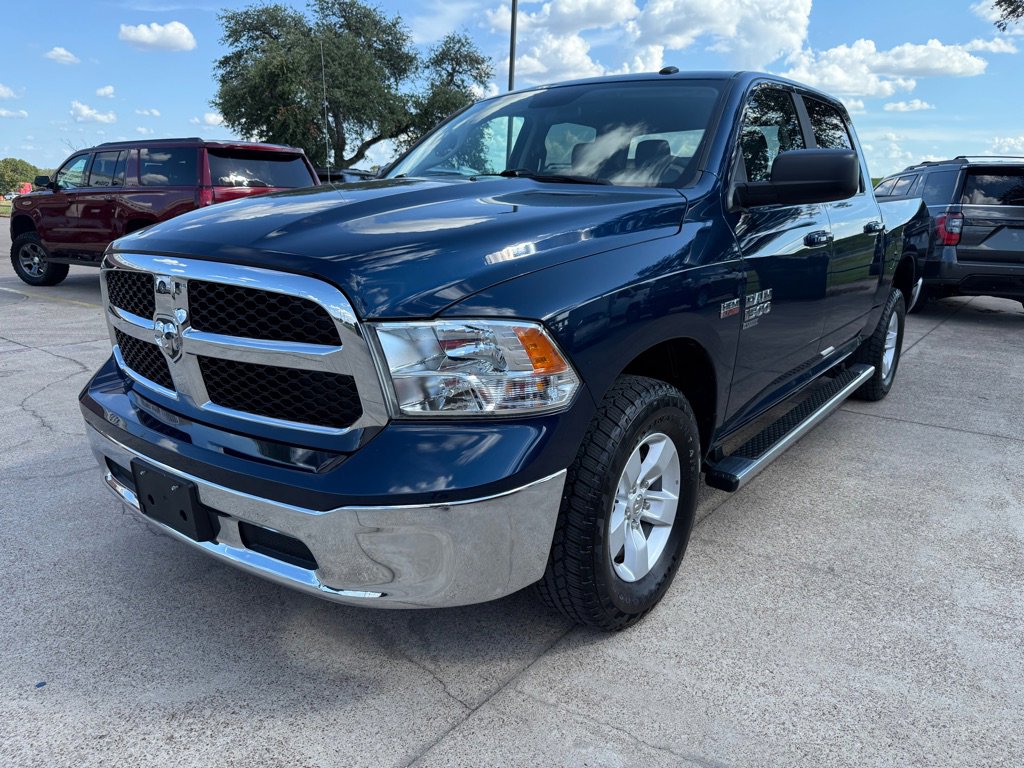 Used 2021 RAM 1500 Classic SLT image 3
