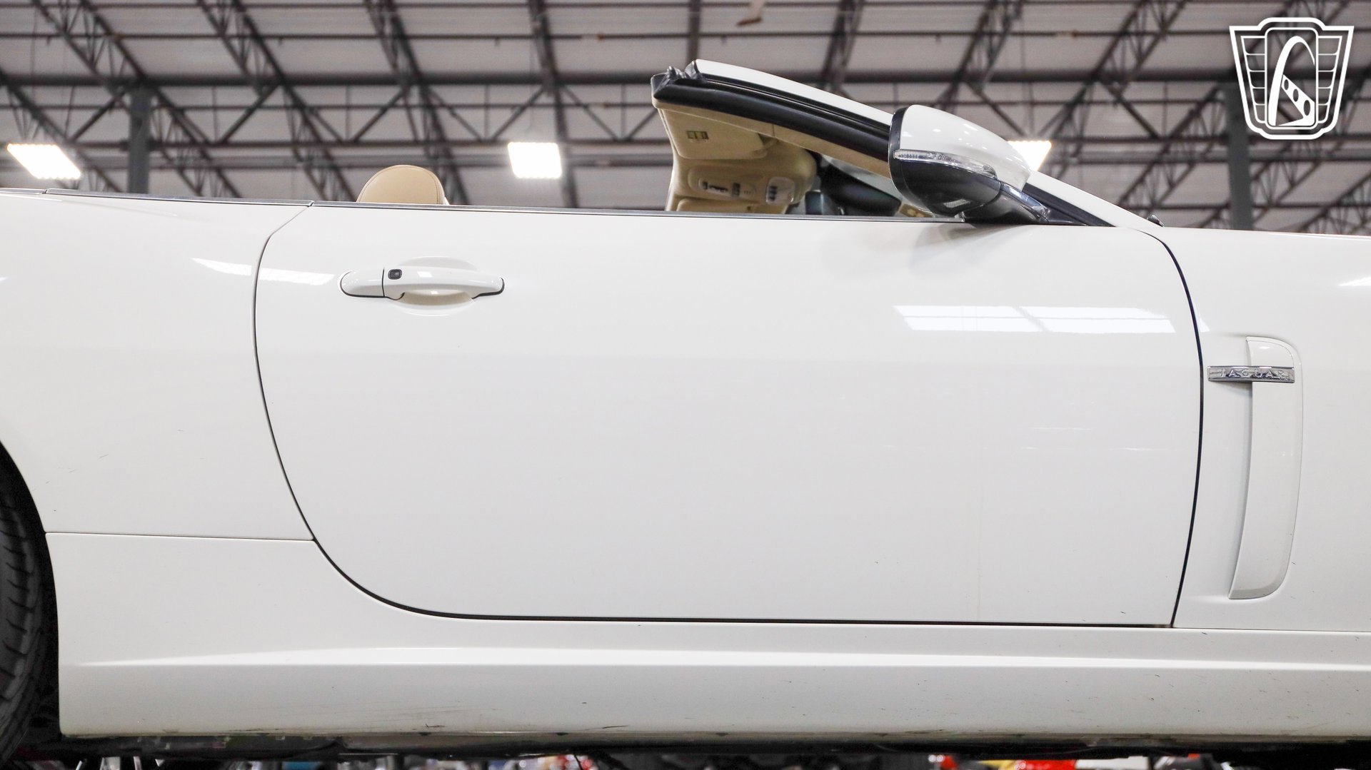 Used 2010 Jaguar XK Convertible image 40