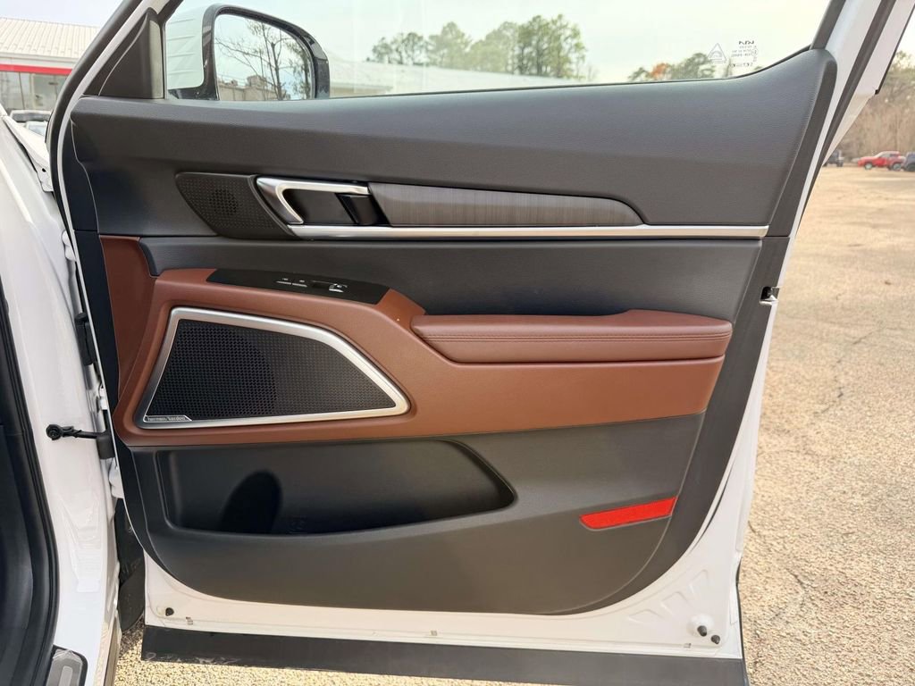 Used 2023 Kia Telluride SX Prestige image 12
