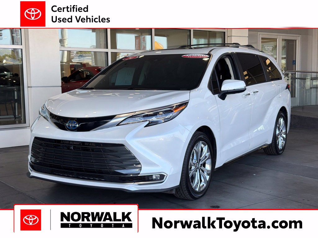Certified 2024 Toyota Sienna Platinum