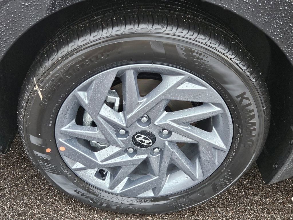 Used 2026 Hyundai Elantra Hybrid FWD image 10