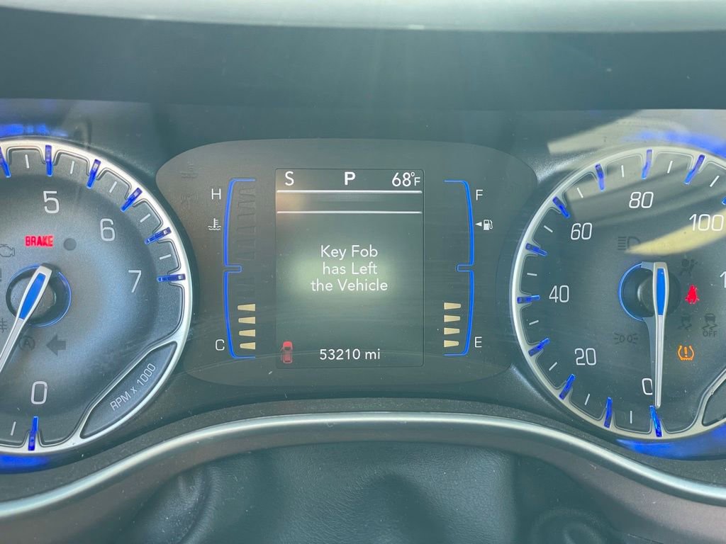 Used 2023 Chrysler Voyager LX image 19