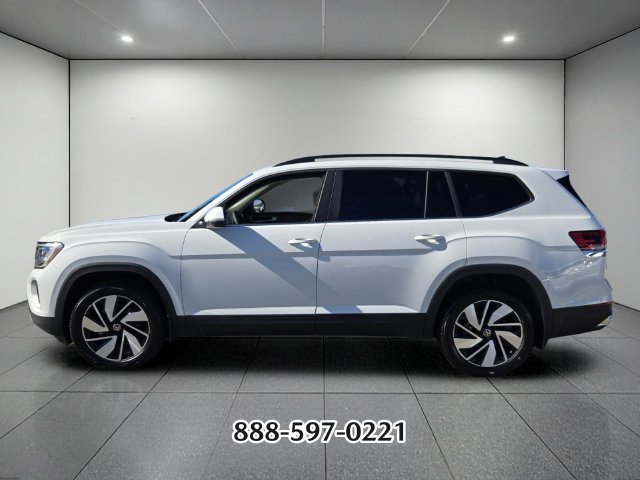 Certified 2024 Volkswagen Atlas SE FWD image 2