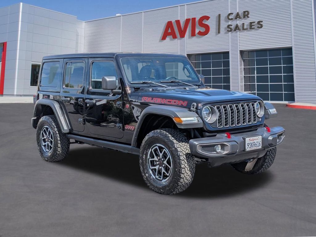 Used 2025 Jeep Wrangler Unlimited Rubicon image 3