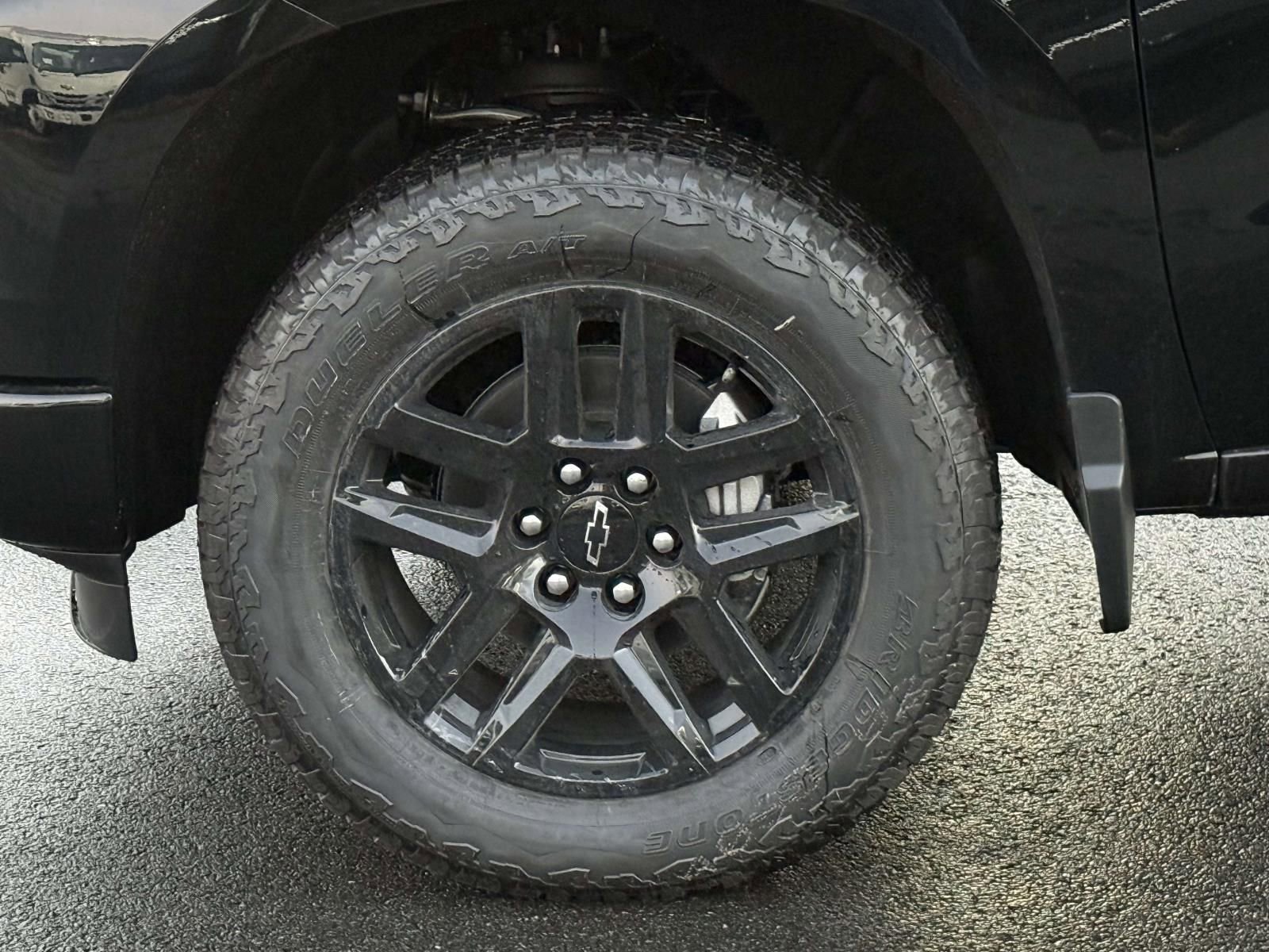 New 2026 Chevrolet Silverado 1500 Custom w/ Turbomax Blackout Package image 7