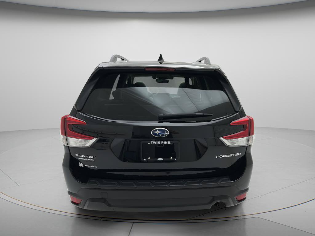 Used 2021 Subaru Forester Premium AWD/4WD image 5