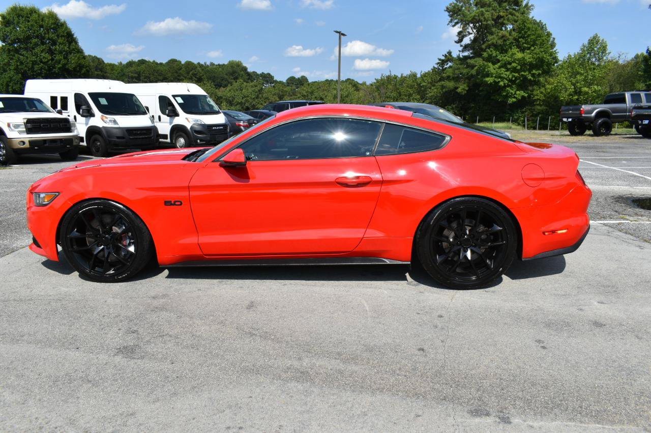 Used 2016 Ford Mustang GT Premium w/ GT Performance Package RWD image 9
