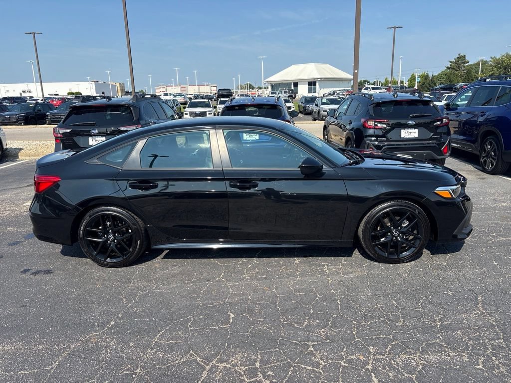 Used 2024 Honda Civic Sport image 2