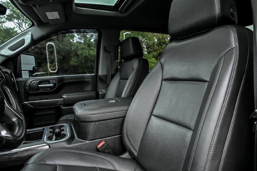 Used 2021 Chevrolet Silverado 2500 LTZ w/ LTZ Plus Package AWD/4WD image 13