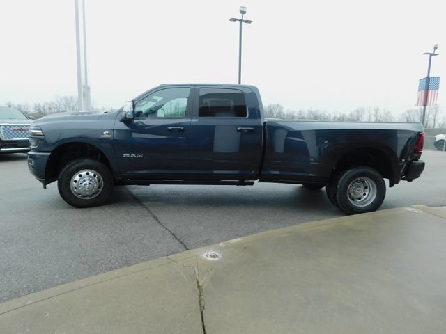 New 2026 RAM 3500 Laramie AWD/4WD image 33