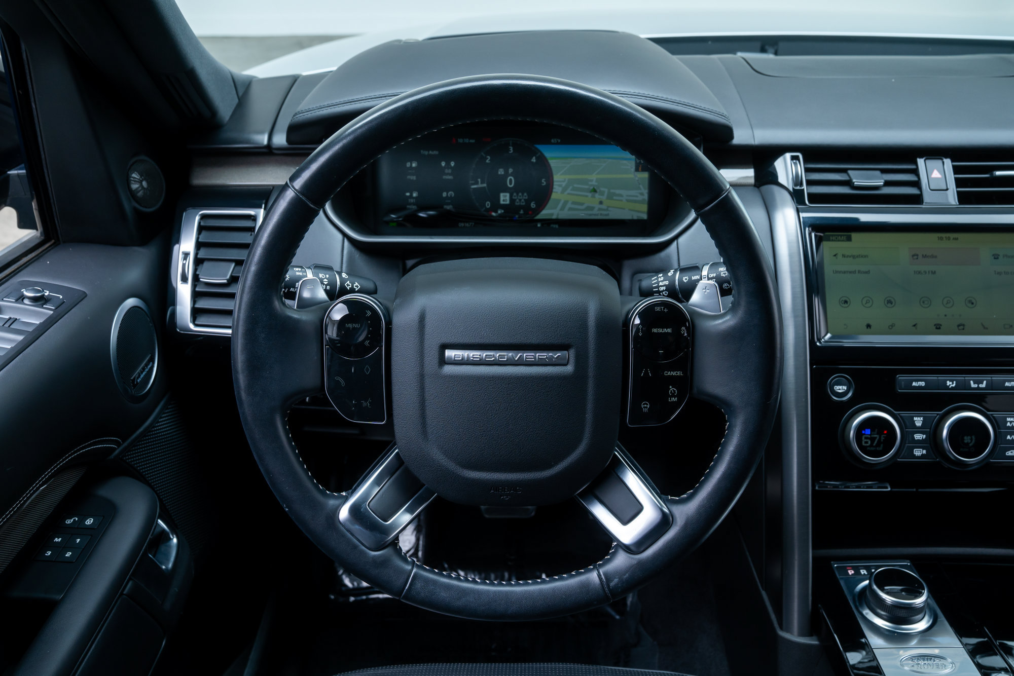 Used 2020 Land Rover Discovery HSE Luxury AWD/4WD image 12