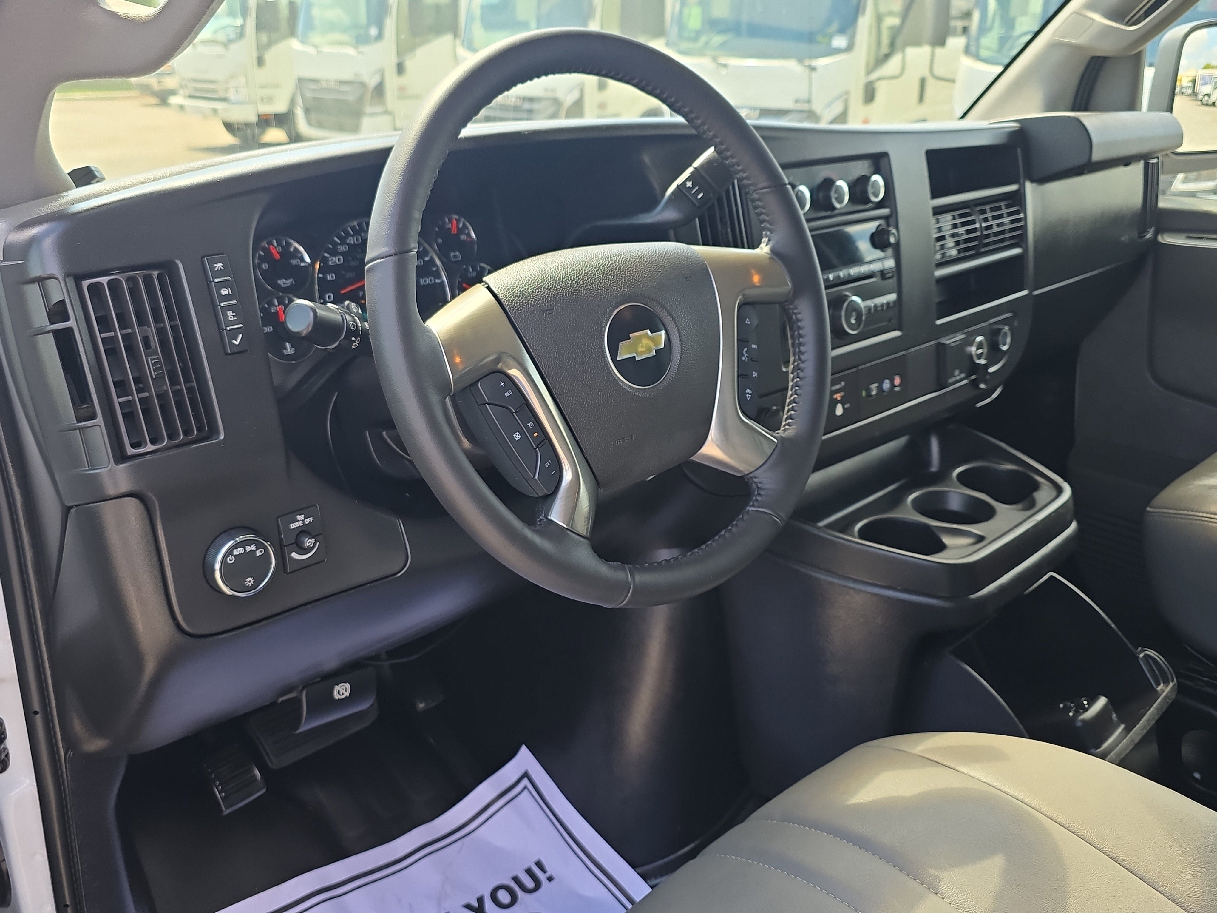 Used 2020 Chevrolet Express 2500 w/ Communications Package RWD image 20
