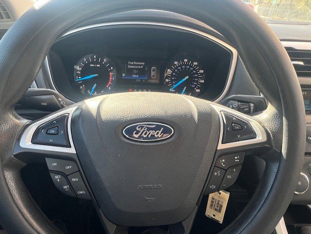 Used 2015 Ford Fusion SE image 15