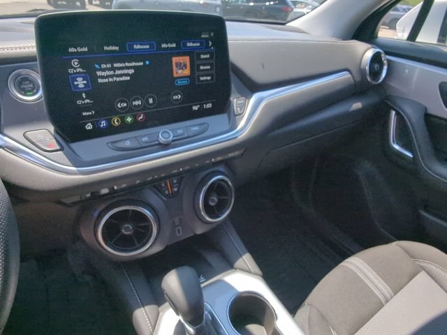 Used 2024 Chevrolet Blazer LT w/ Convenience Package FWD image 17