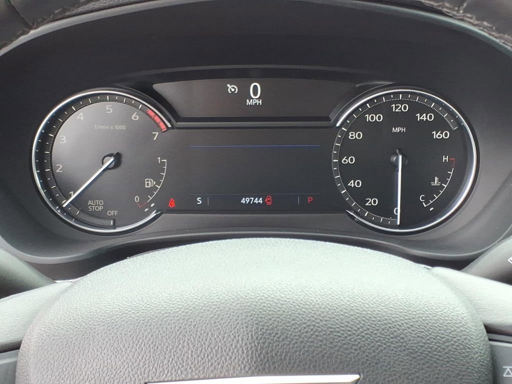 Used 2022 Cadillac XT4 Premium Luxury w/ Enhanced Visibility Package FWD image 18