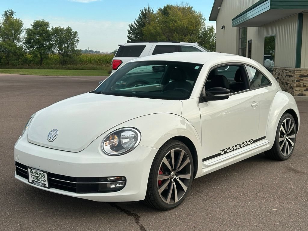 Used 2012 Volkswagen Beetle Launch Edition FWD image 4