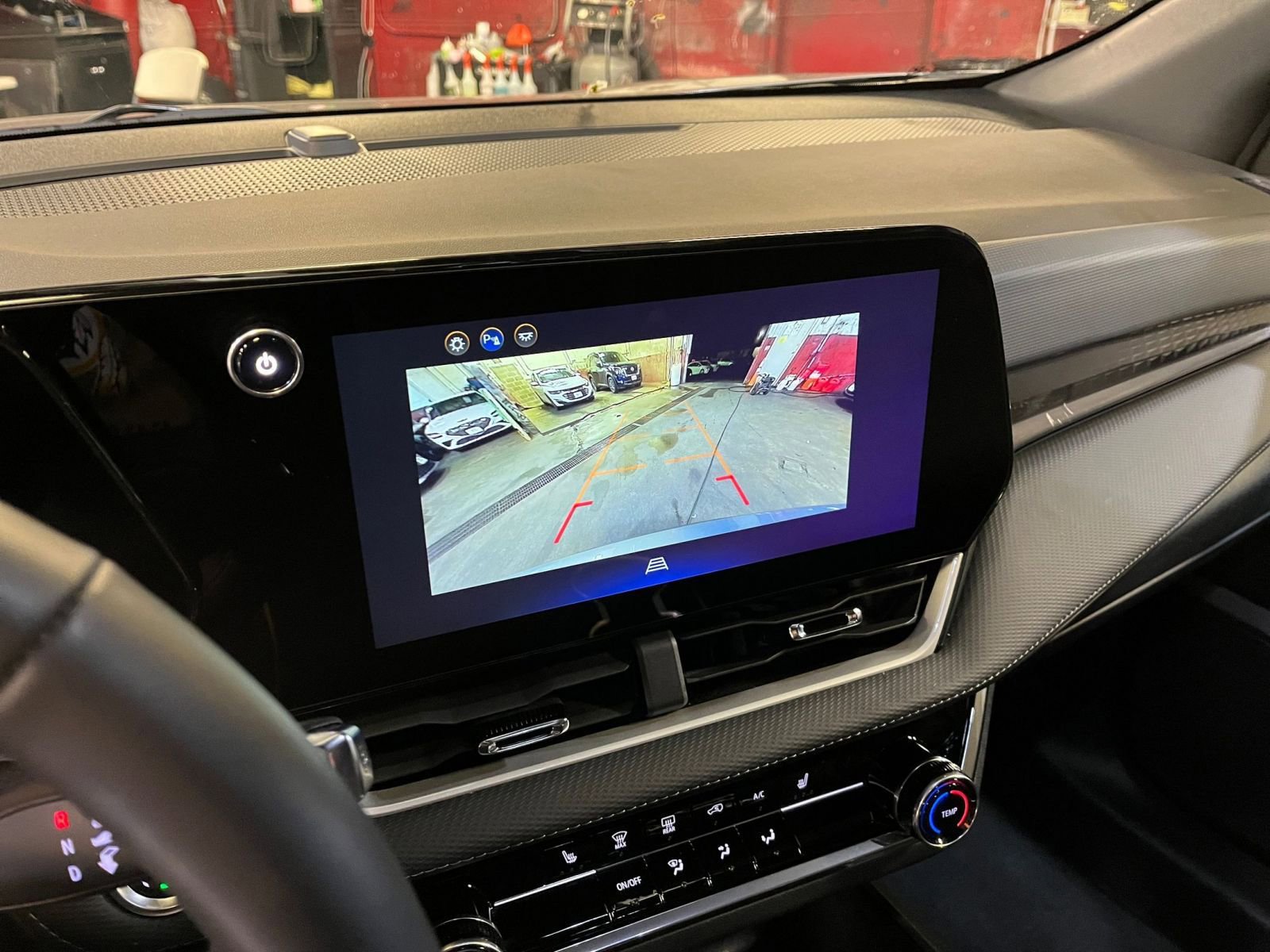 Used 2025 Chevrolet Equinox LT image 17