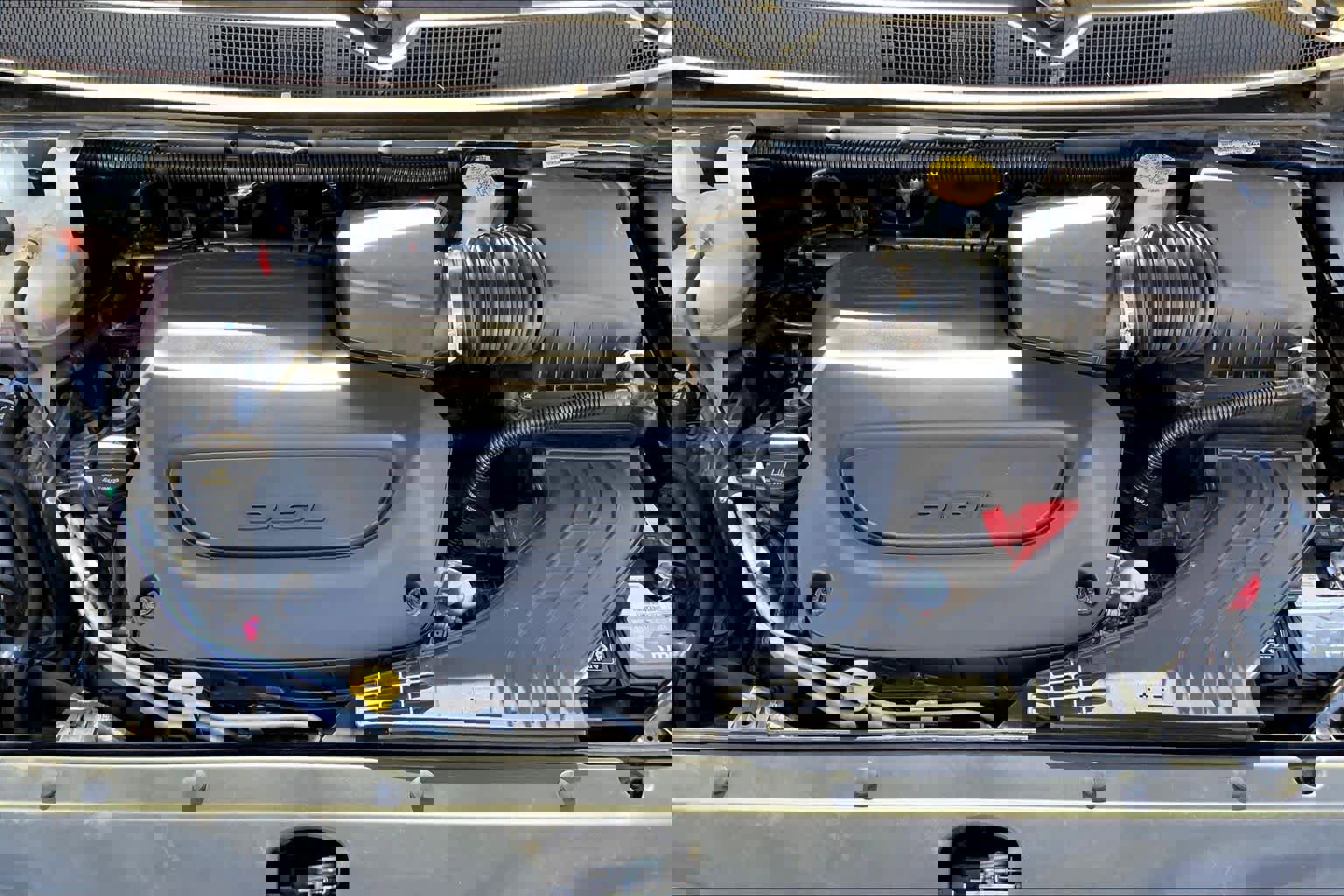 Used 2024 Chrysler Pacifica Touring-L FWD image 32