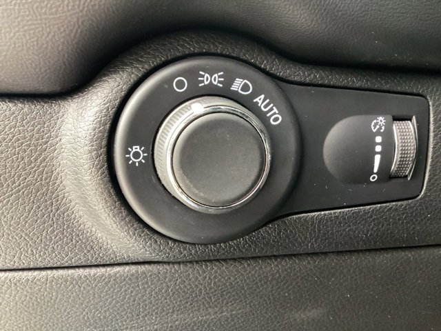 Used 2024 Dodge Durango GT image 25