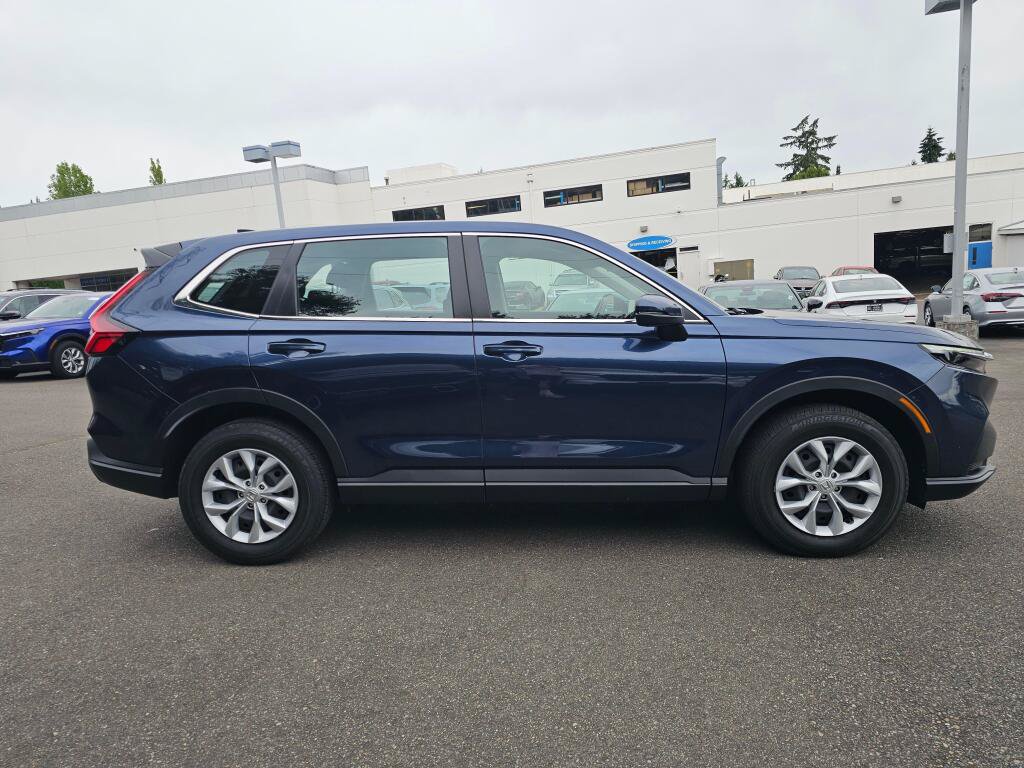 Used 2023 Honda CR-V LX image 8