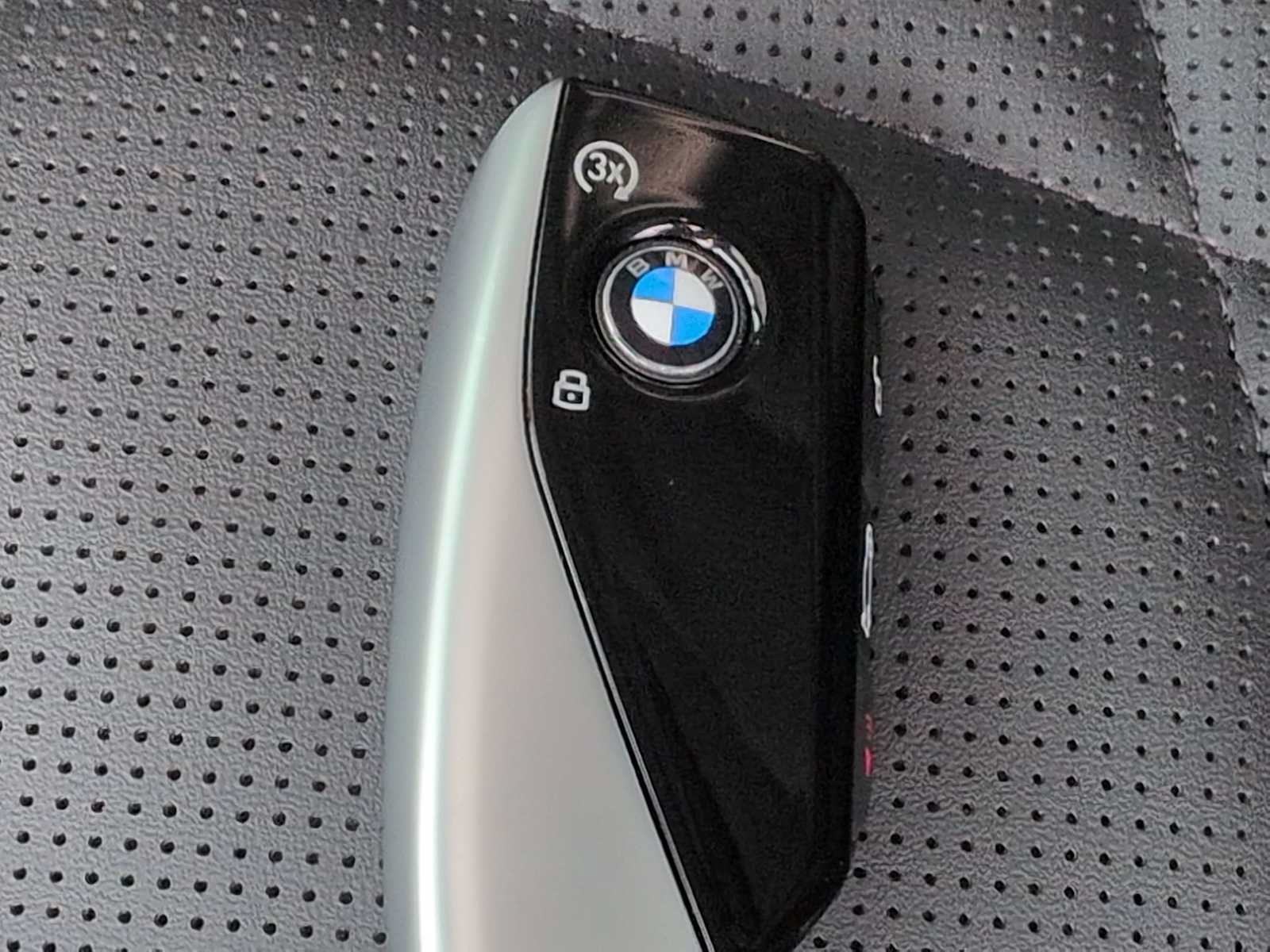 New 2025 BMW 740i xDrive AWD/4WD image 38