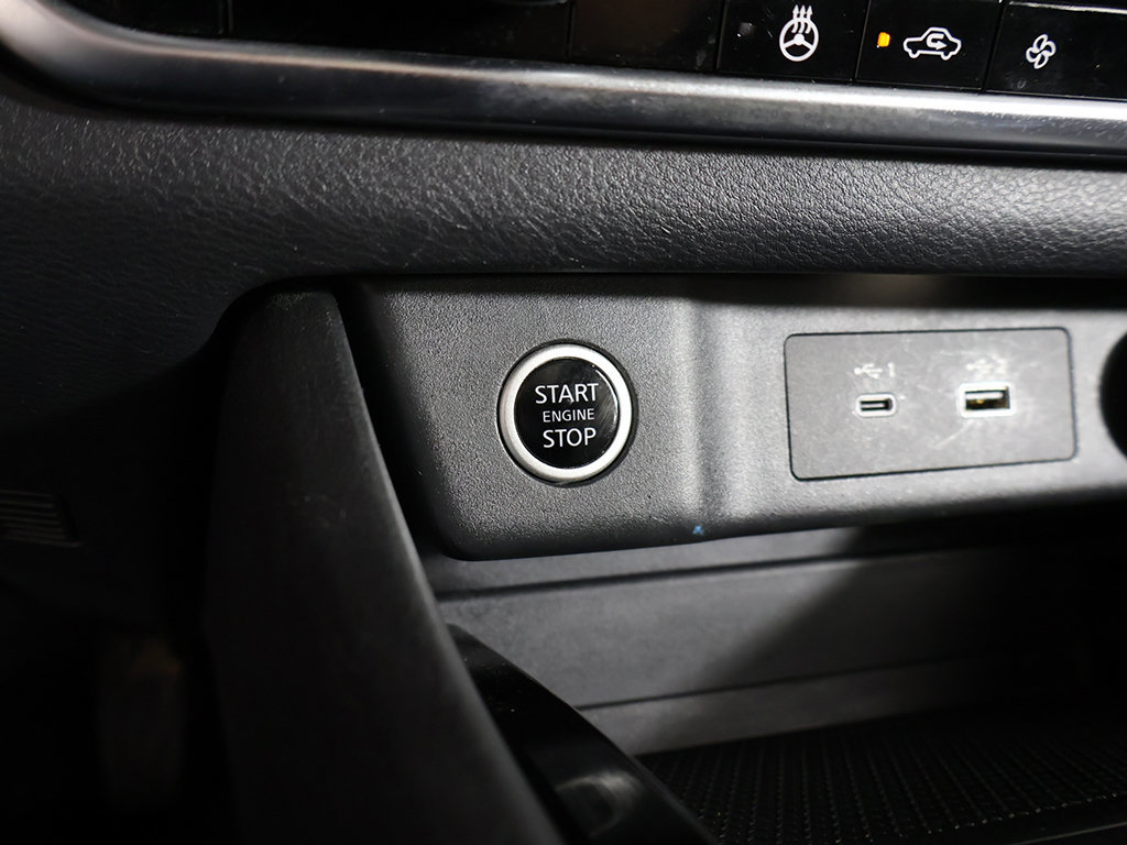 Used 2021 Nissan Rogue SV AWD/4WD image 42