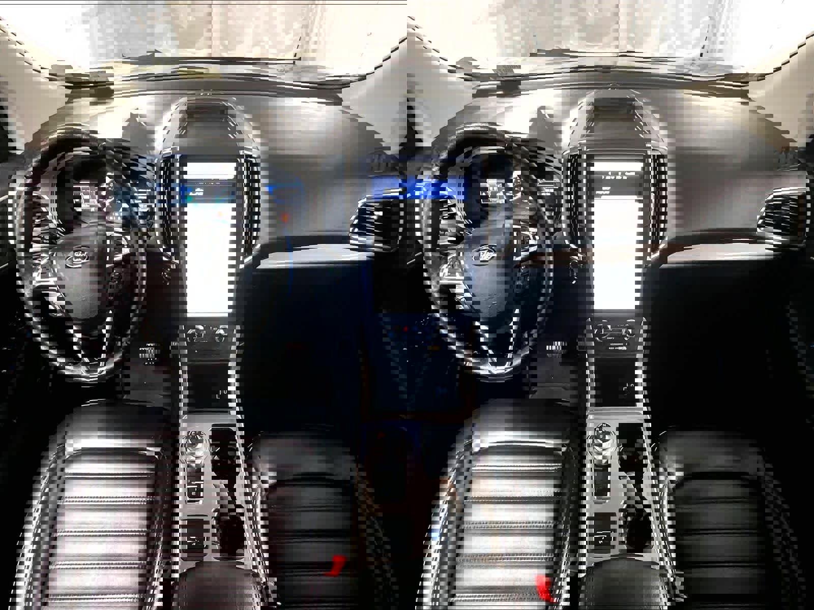 Used 2024 Ford Edge SEL image 42