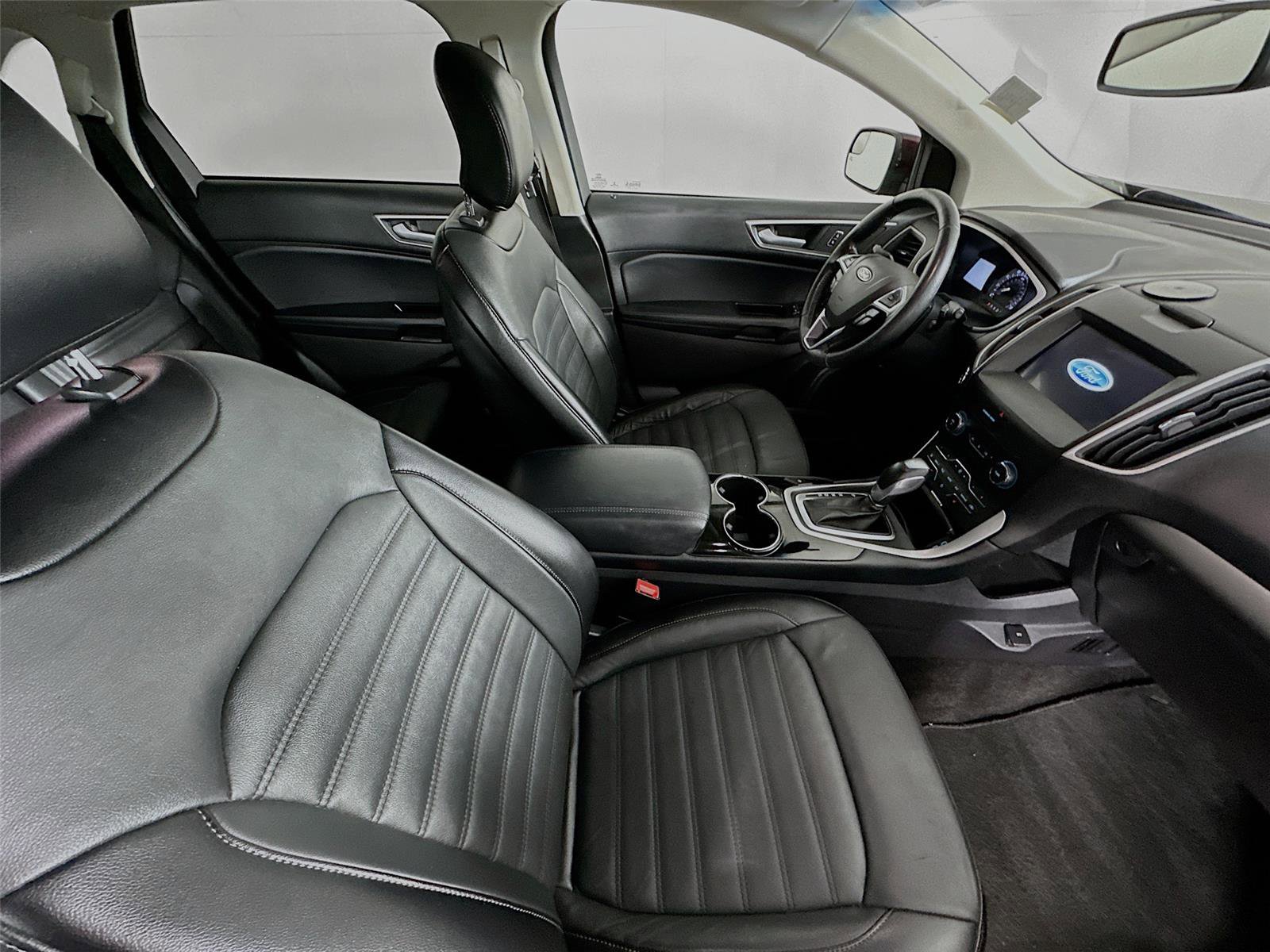 Used 2018 Ford Edge SEL w/ Equipment Group 201A image 25