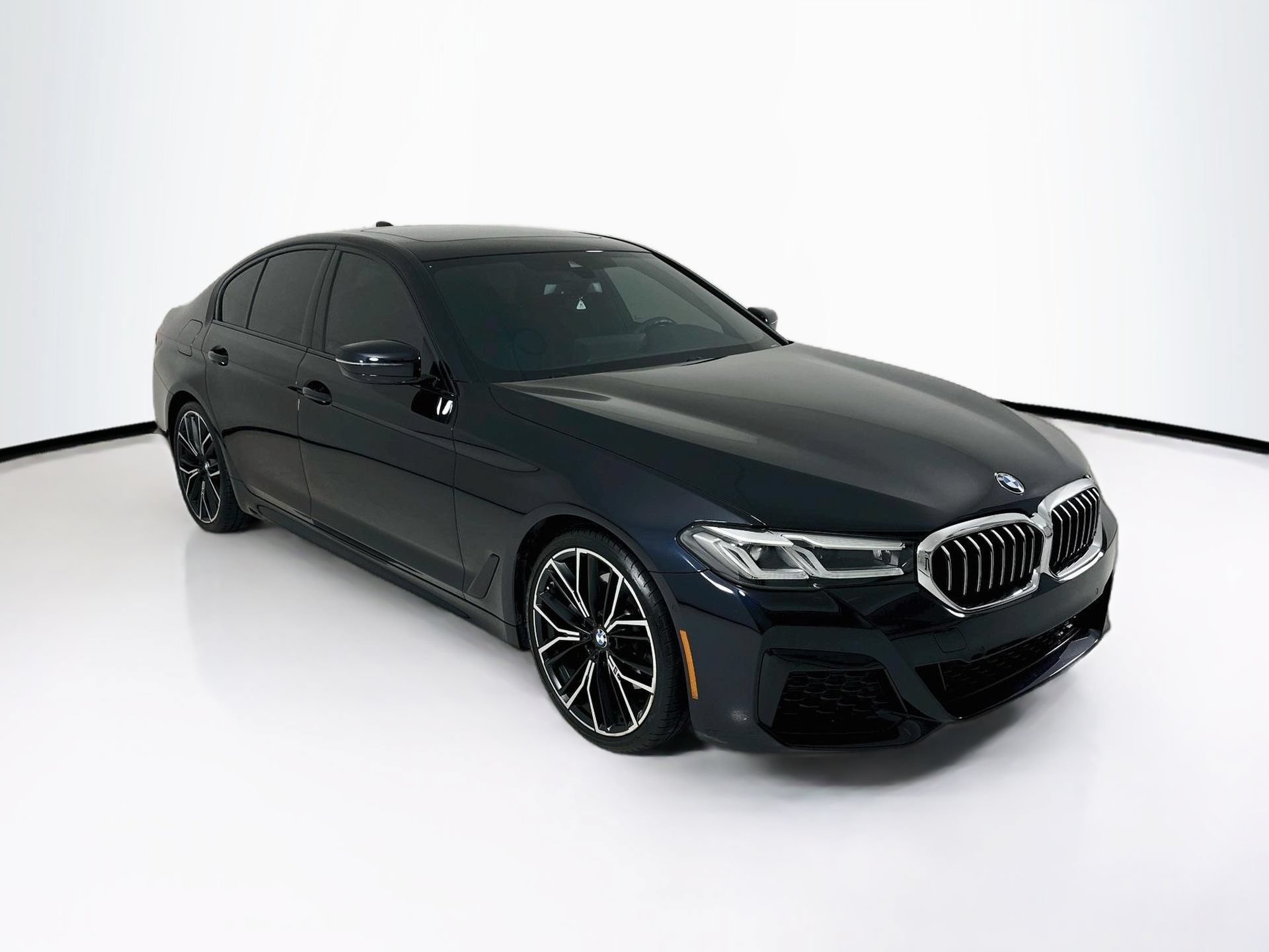 Used 2023 BMW 530i xDrive w/ M Sport Package AWD/4WD image 1