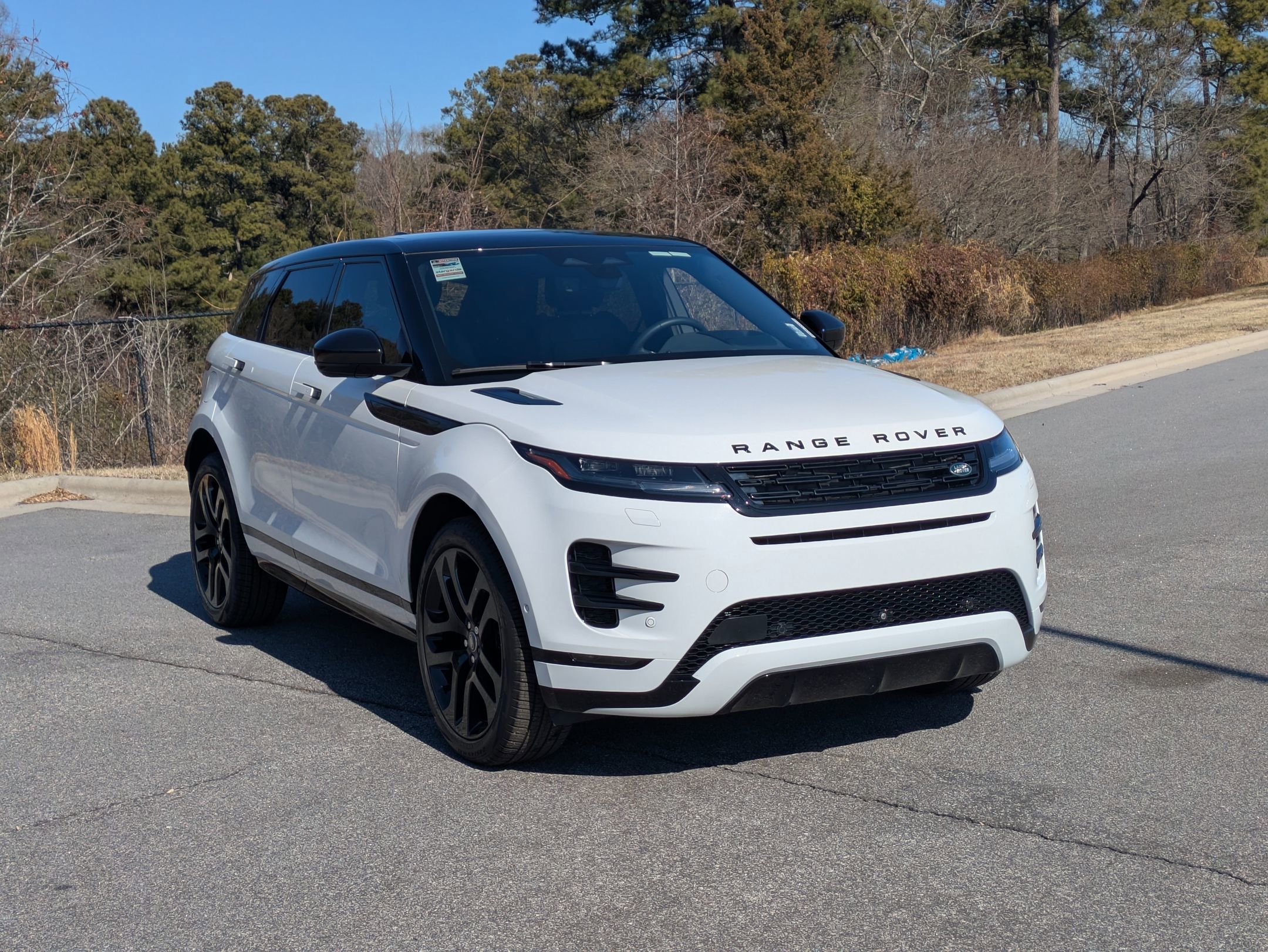 Certified 2025 Land Rover Range Rover Evoque Dynamic SE image 3