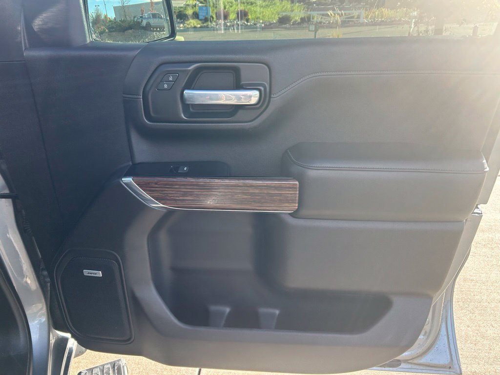 Used 2020 Chevrolet Silverado 1500 High Country w/ Technology Package AWD/4WD image 31