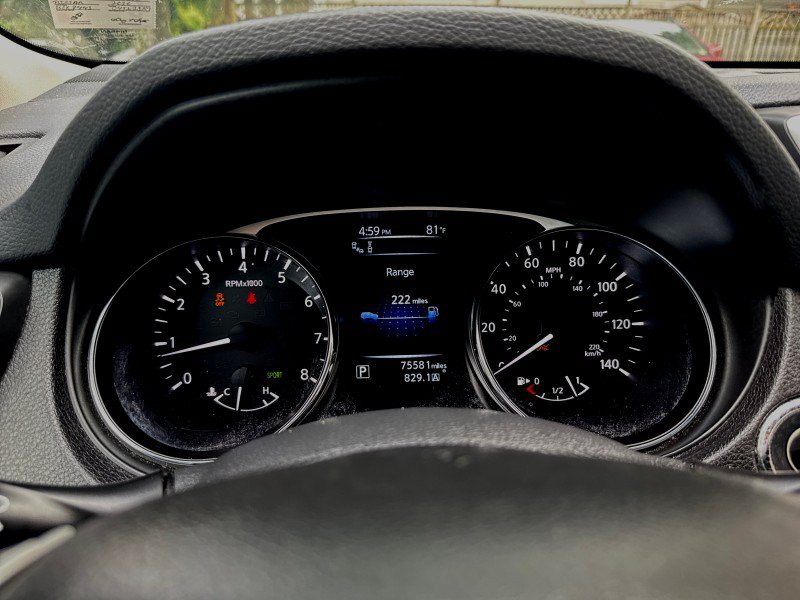 Used 2016 Nissan Rogue SL w/ SL Premium Package AWD/4WD image 18