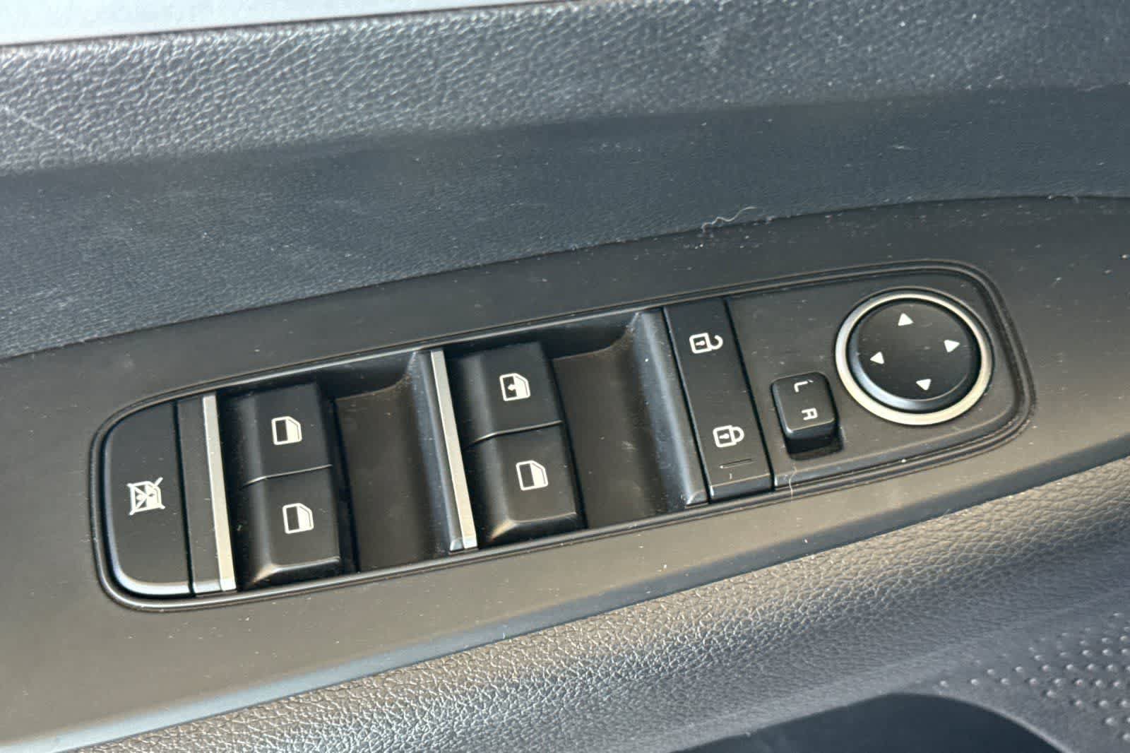 Used 2023 Kia Forte LXS FWD image 13