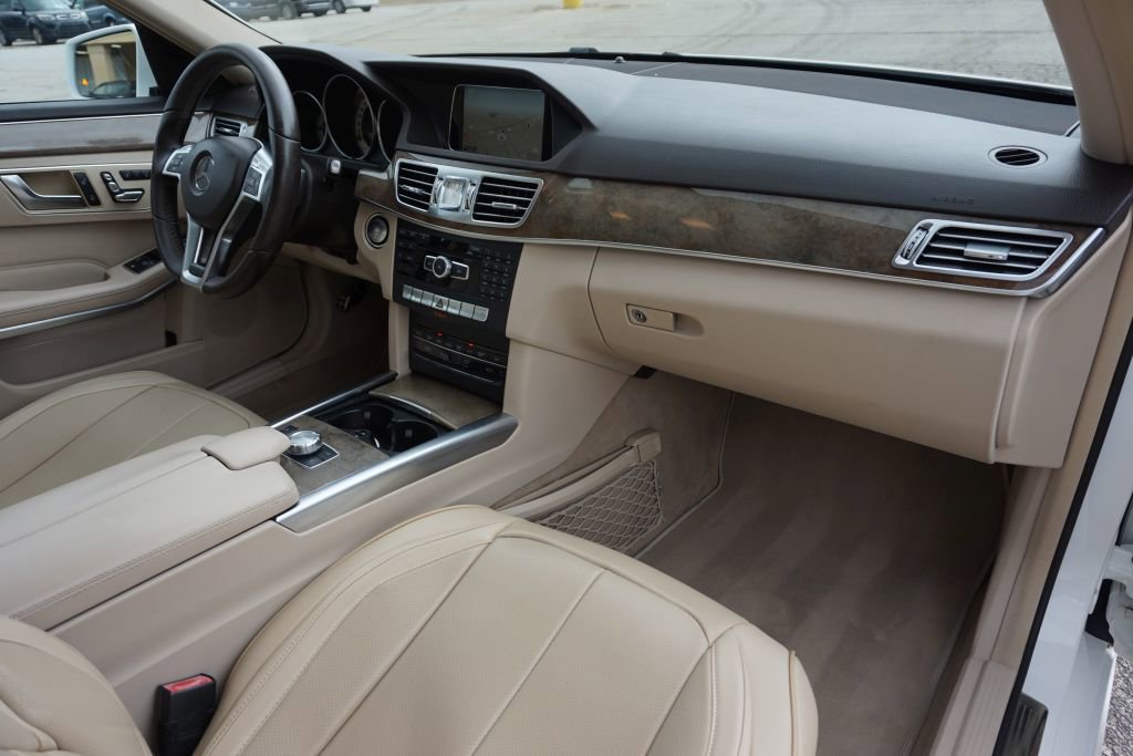 Used 2015 Mercedes-Benz E 350 Sedan image 28