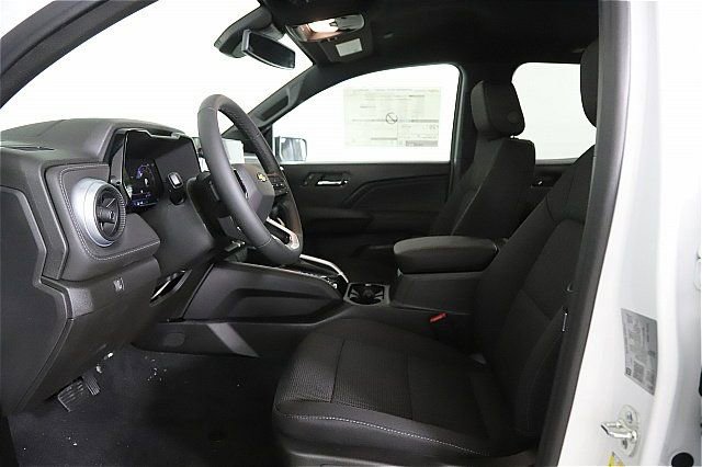 New 2025 Chevrolet Colorado LT image 14