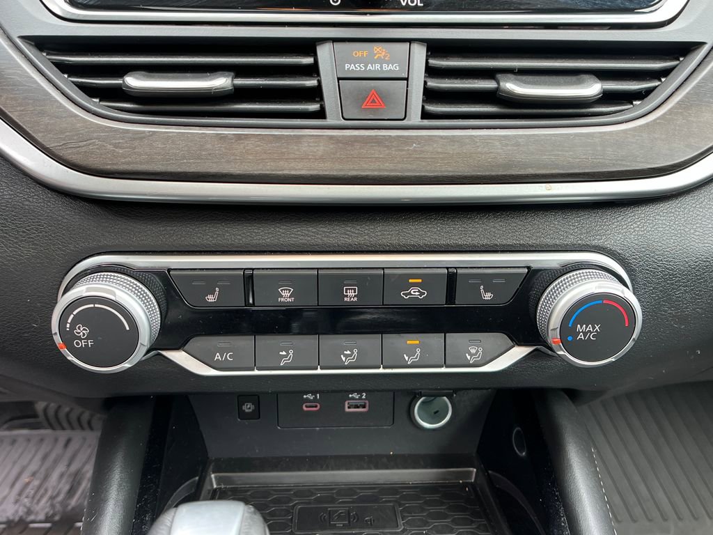 Used 2023 Nissan Altima 2.5 SV w/ SV Premium Package FWD image 17