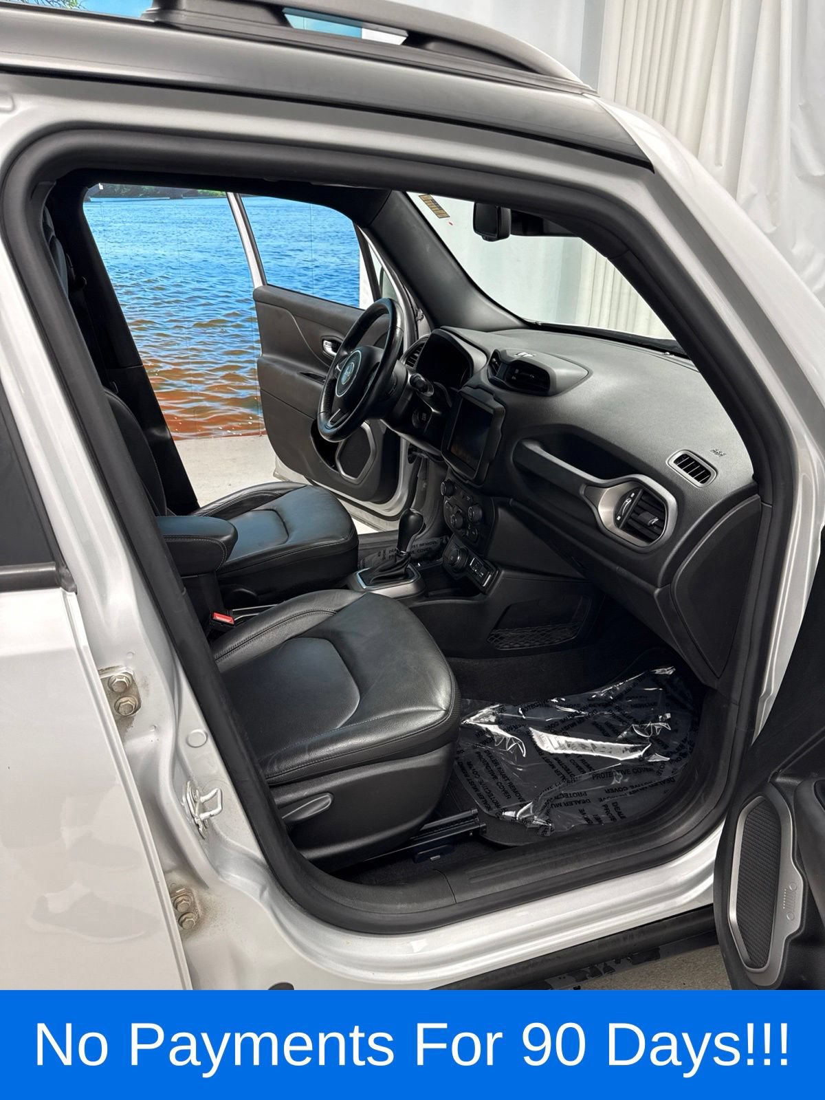 Used 2019 Jeep Renegade Limited w/ Quick Order Package 22P AWD/4WD image 29