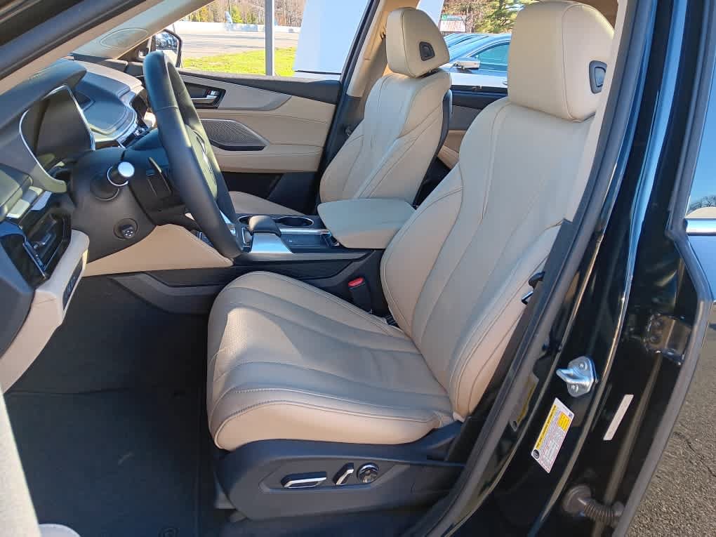 Used 2023 Acura MDX w/ Technology Package AWD/4WD image 15
