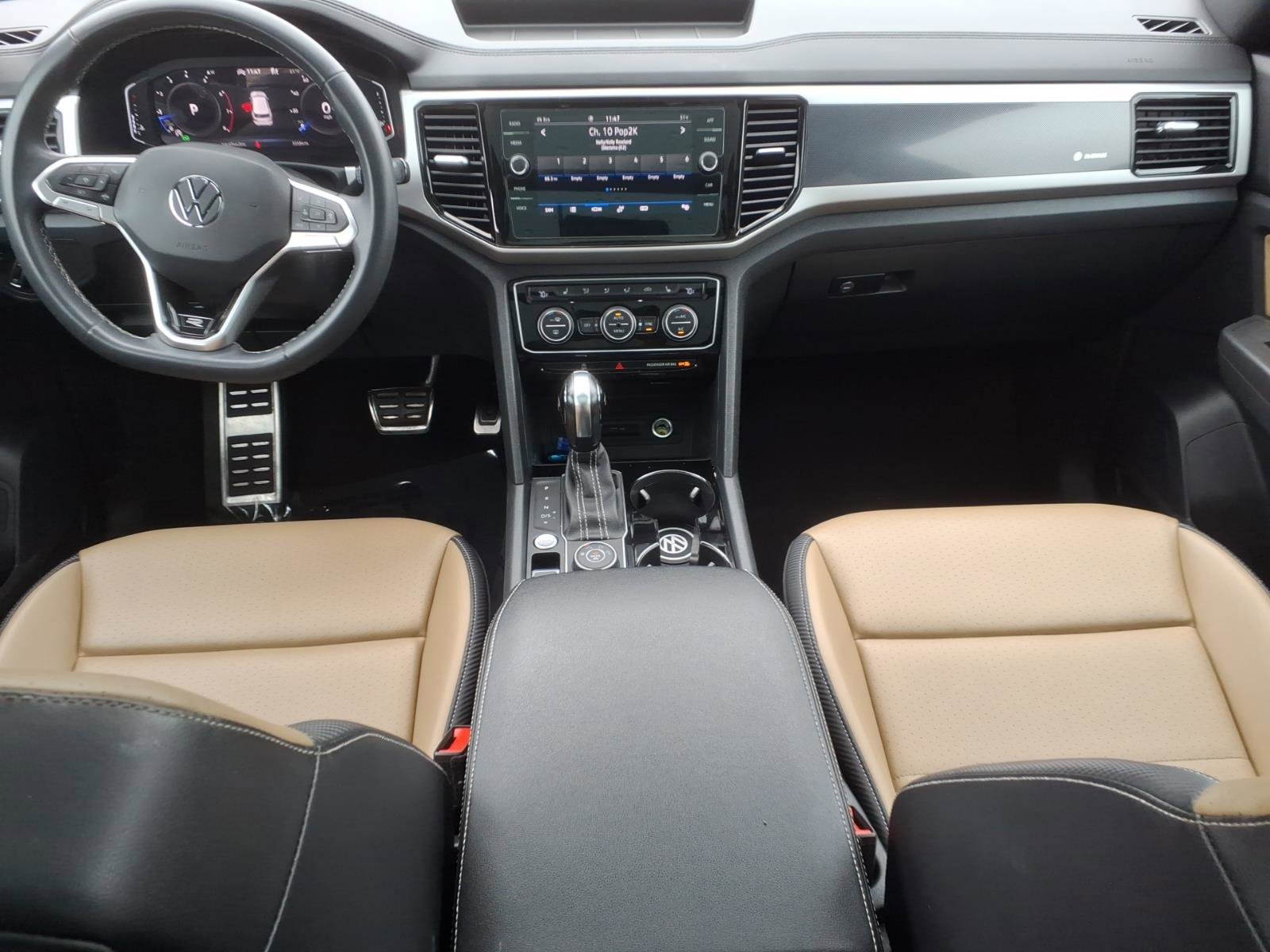 Used 2022 Volkswagen Atlas Cross Sport SE w/ Panoramic Sunroof Package AWD/4WD image 17