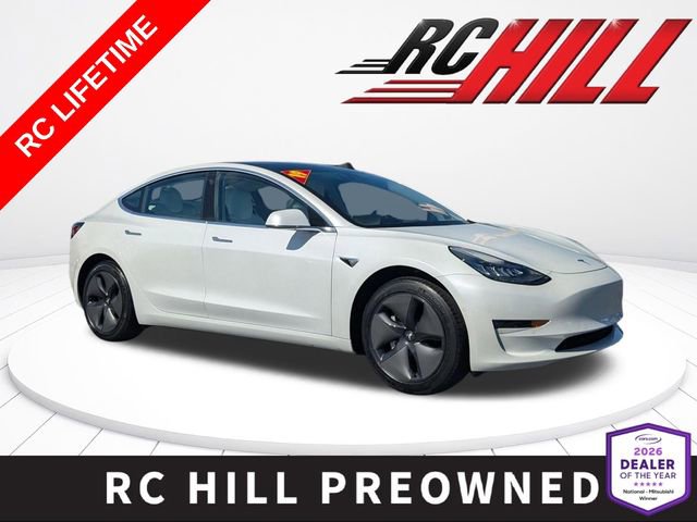 Used 2019 Tesla Model 3 Standard Range Plus image 1