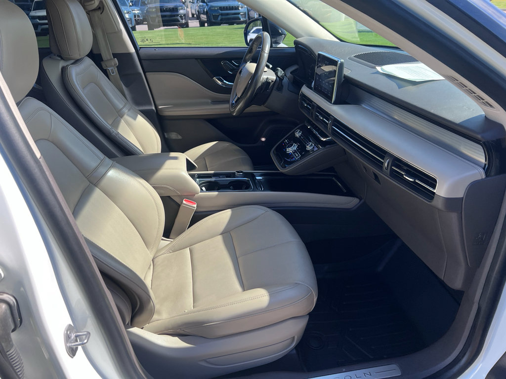 Used 2020 Lincoln Corsair AWD w/ Equipment Group 101A image 15