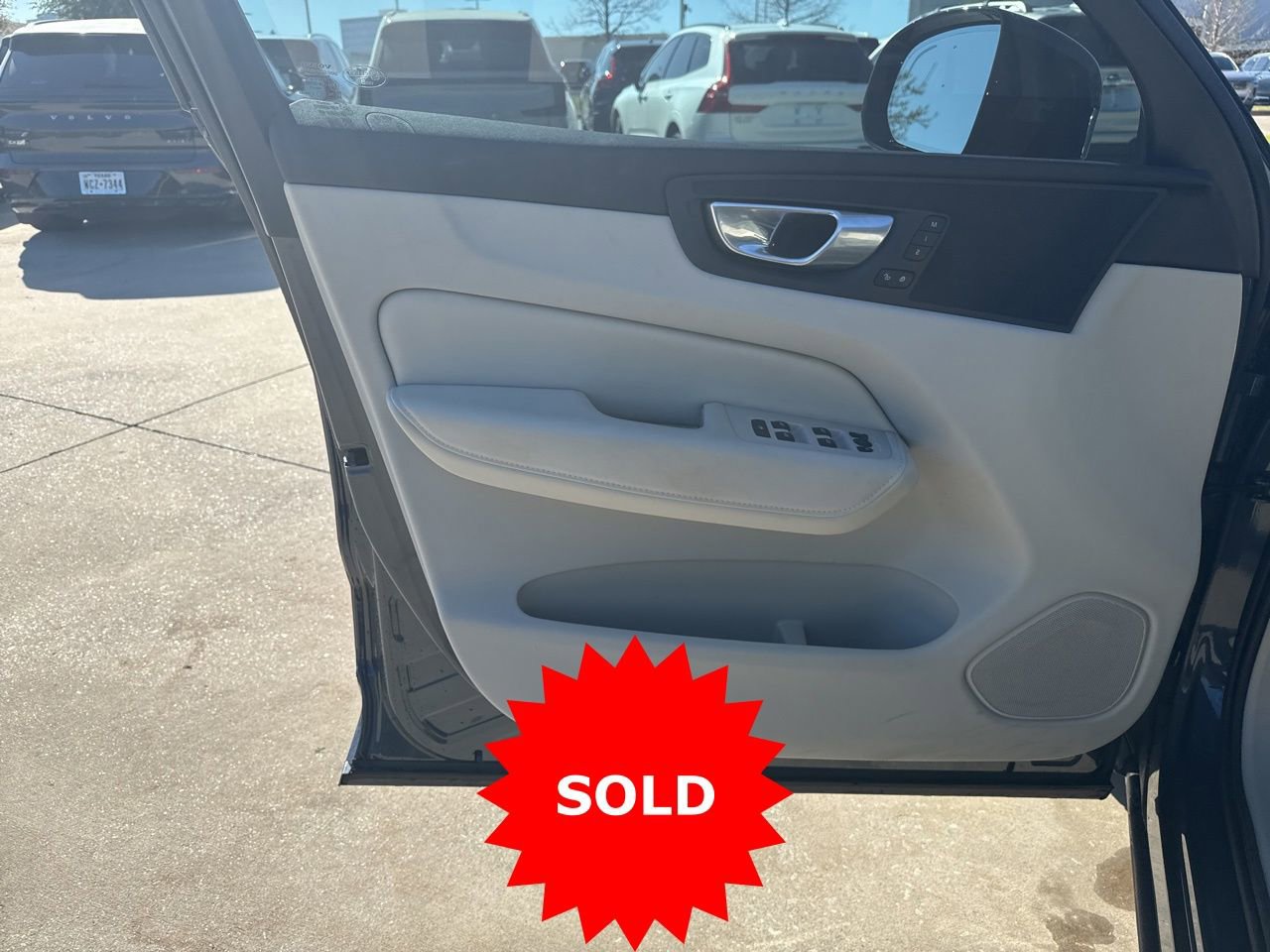 Certified 2024 Volvo XC60 B5 Core w/ Protection Package Premier image 18