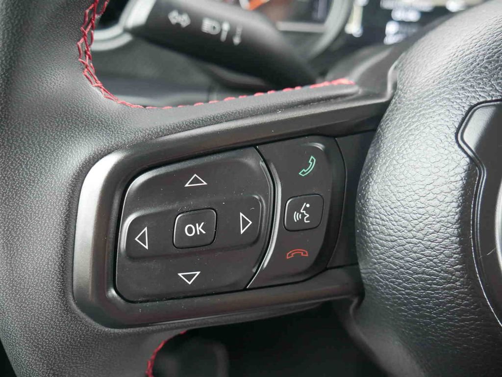 Used 2024 Jeep Wrangler Unlimited Rubicon AWD/4WD image 37