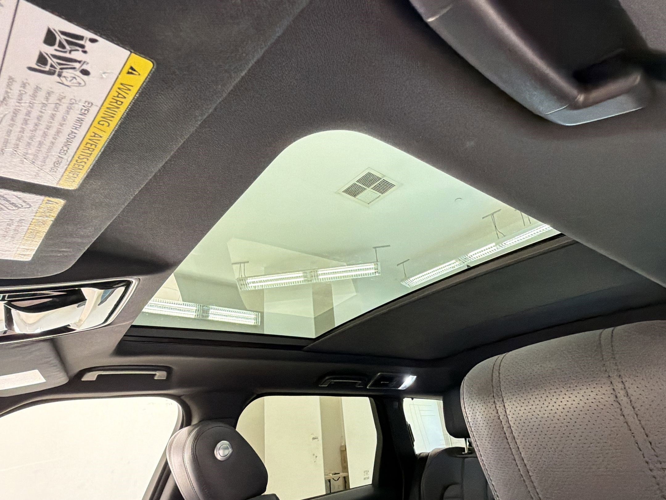 Used 2017 Land Rover Range Rover Sport HSE Dynamic AWD/4WD image 16