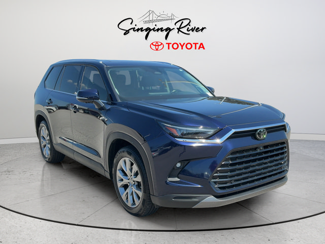 Used 2024 Toyota Grand Highlander FWD image 1