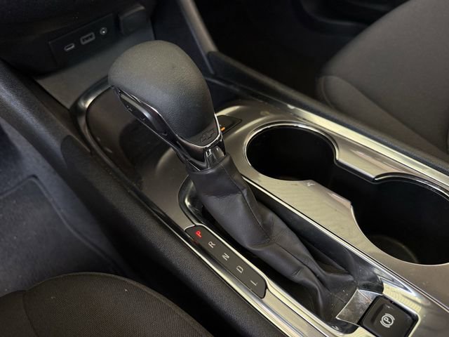 Used 2025 Chevrolet Malibu LT FWD image 19