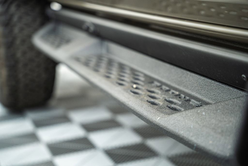 Used 2025 Ford Bronco Raptor AWD/4WD image 21