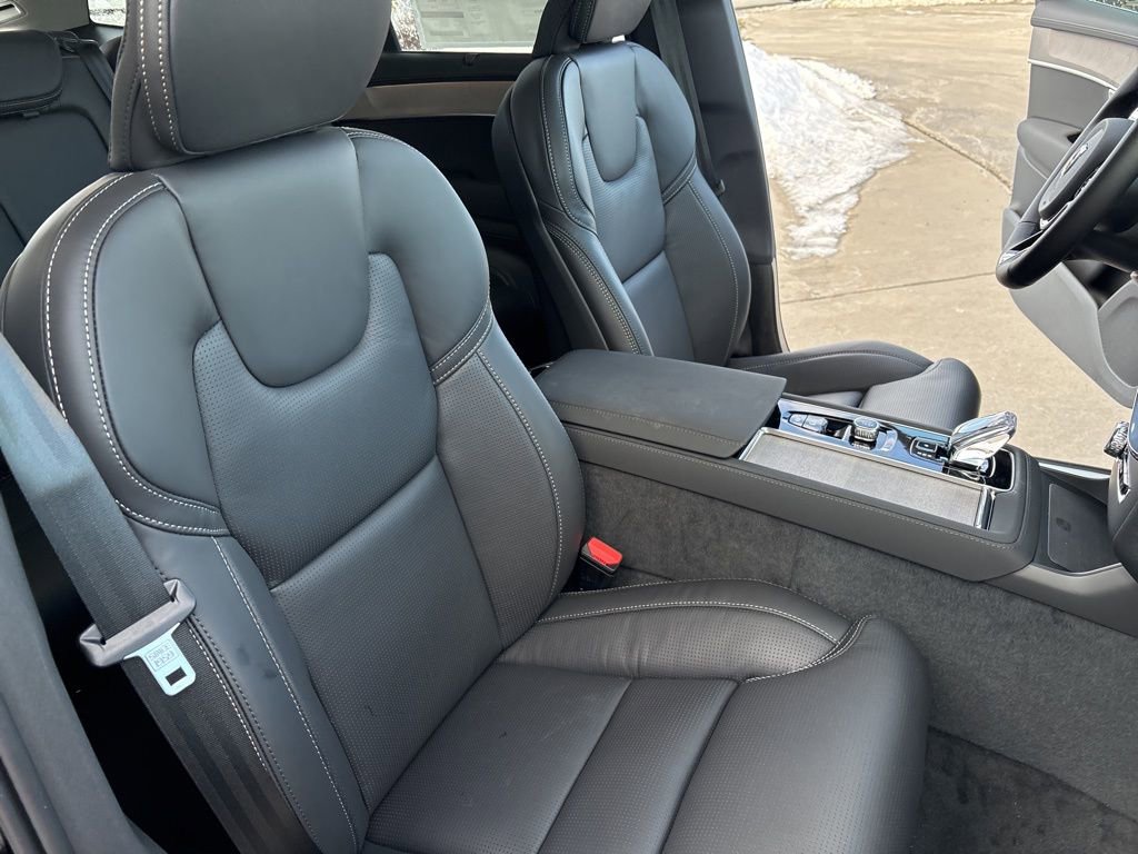 New 2026 Volvo XC90 T8 Ultra w/ Protection Package Premier image 39